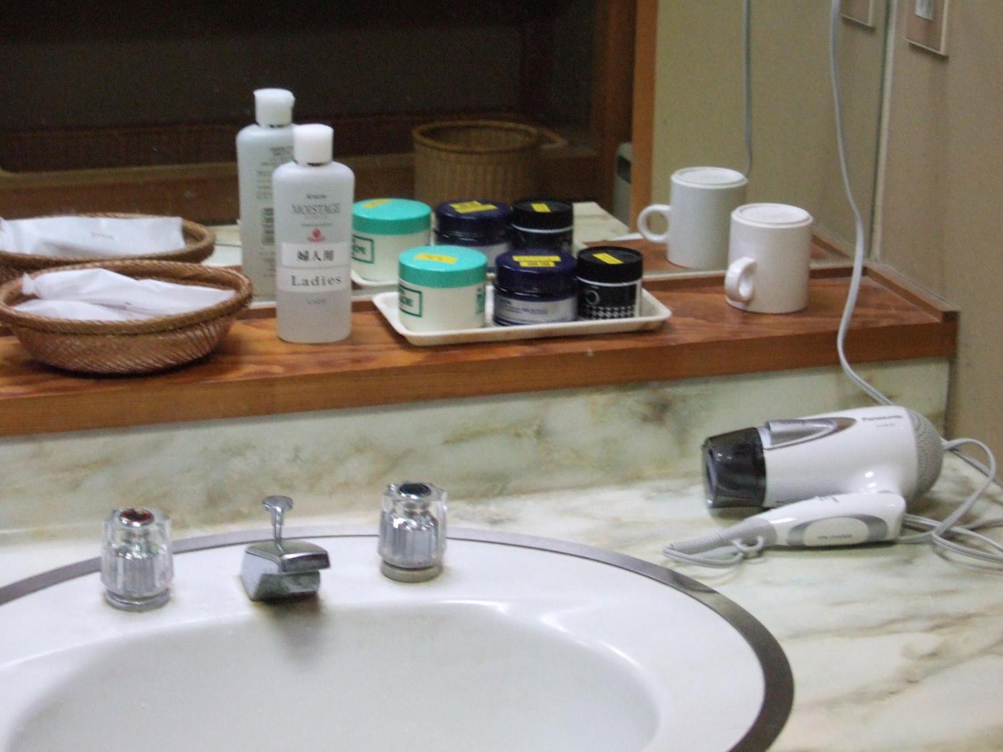 Yudanaka Yumoto Hotel Yamanouchi  Ngoại thất bức ảnh