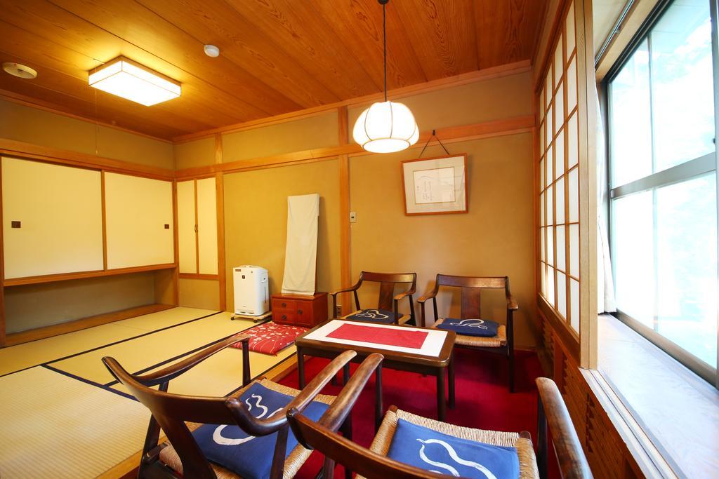 Yudanaka Yumoto Hotel Yamanouchi  Ngoại thất bức ảnh